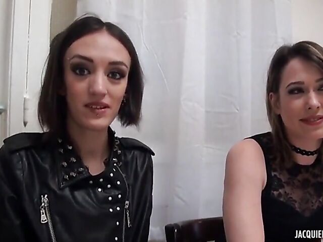 Sophie and Marie get nailed in French FFM threesome