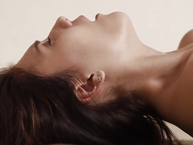 Meditation and erotic solo fingering on the floor with Luna