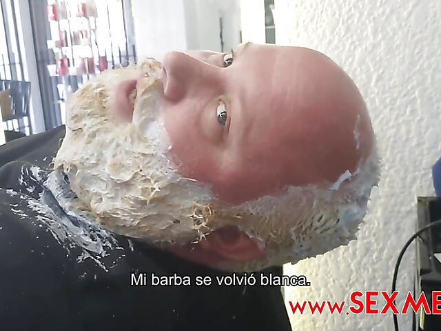 Christmas threesome with Colombian teen Esmeralda Duarte