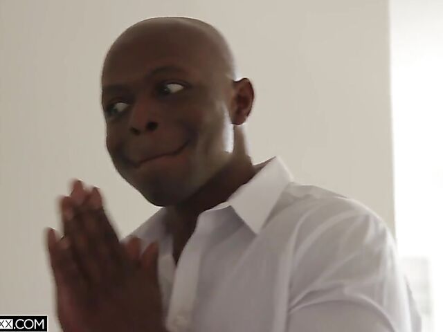 Interracial massage sex with curly brunette Lyra Lockhart