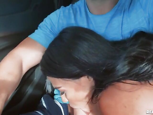 Meeting beach babes and bikini fuck with sultry latina Summer Col