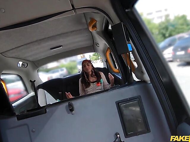 Fake taxi driver fucks Spanish hippie babe Linda Del Sol in the backseat and outside