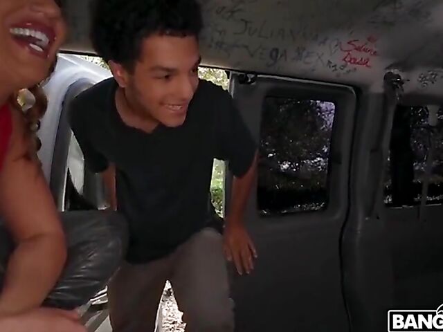 Bubble butt MILF pornstar Richelle Ryan picks up guys and fucks them all in her van