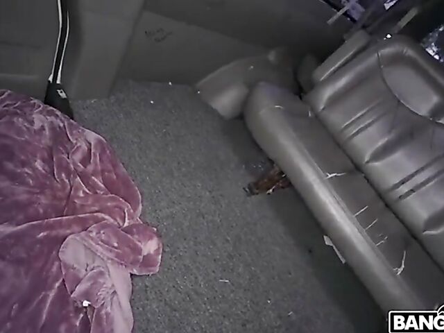 Bubble butt MILF pornstar Richelle Ryan picks up guys and fucks them all in her van