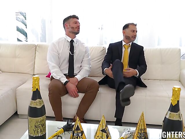 Jasmine Wilde & Jackie Hoff - Party girls with natural big tits foursome with stepdads