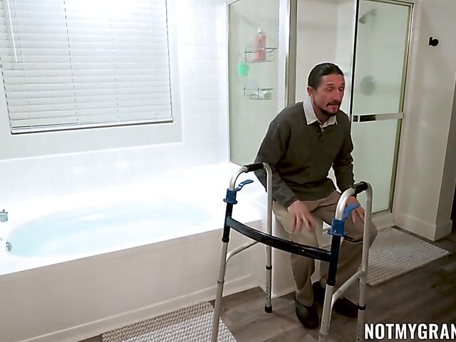 Old man young woman porn with Emma Sirus and Tommy Gunn