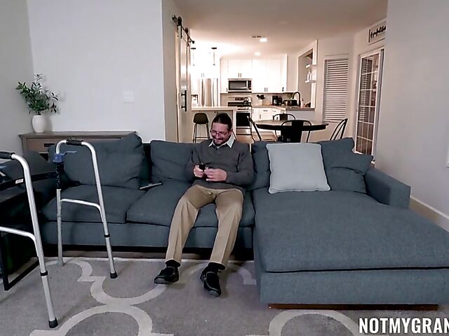 Old man young woman porn with Emma Sirus and Tommy Gunn