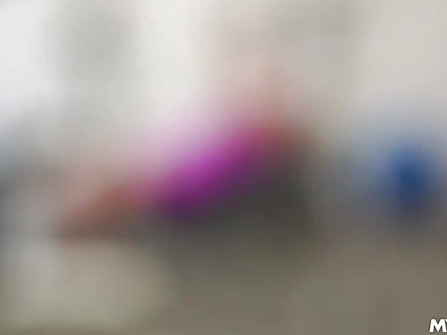 Payton Hall - Bored mature mom POV during lockdown