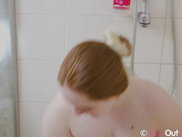 Chubby shower girl Jazz Jordan riding dildo
