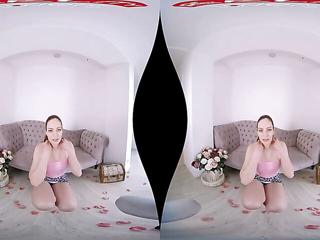 3D VR solo strip tease with flirty Leanne Lace