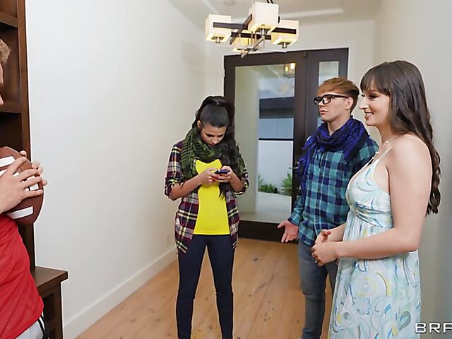 Lexi Luna & Kylie Rocket - MILF and teen get fucked together