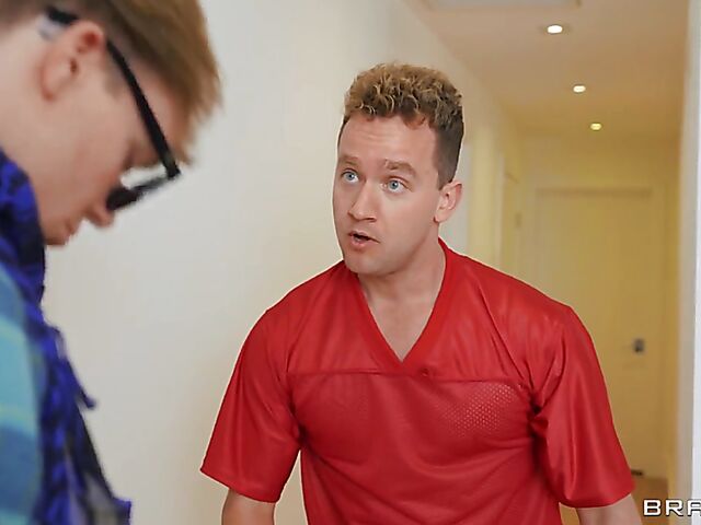 Lexi Luna & Kylie Rocket - MILF and teen get fucked together