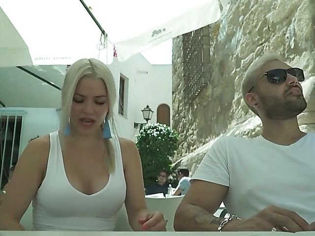 Quinn Quinn & Anthony Jonez - Fake tits blonde's vacation sex chronicles