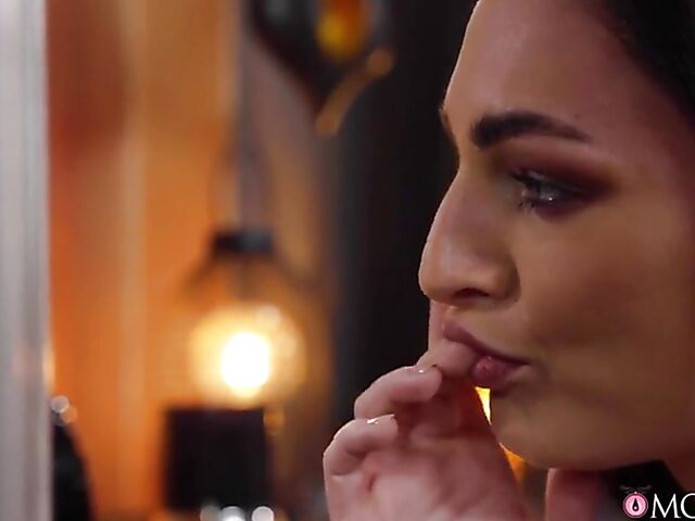 Kinky lesbian lingerie sex with Leanne Lace and Bianka Blue