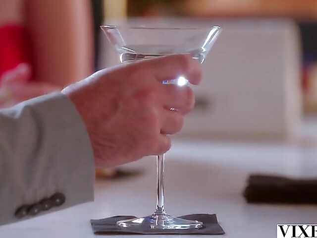 Romantic dinner and hot sex with Freya Parker and Manuel Ferrara