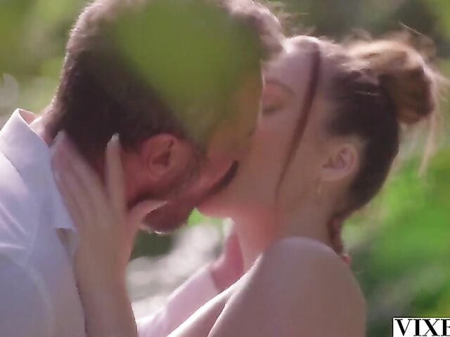 Romantic dinner and hot sex with Freya Parker and Manuel Ferrara