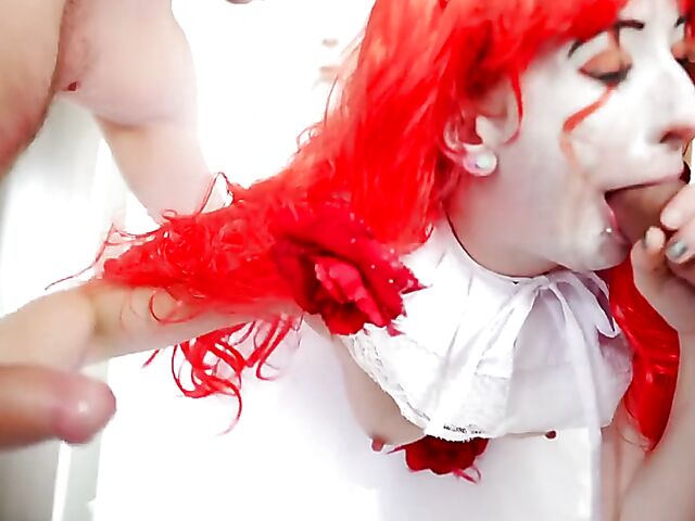 Red-haired clown girl Linda Lush deepthroat swallow
