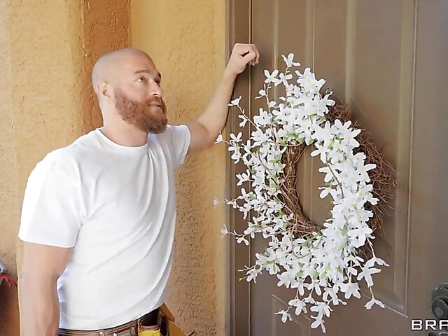 FFM ebony 3some with Nadia Jay and Mocha Menage sharing the handyman