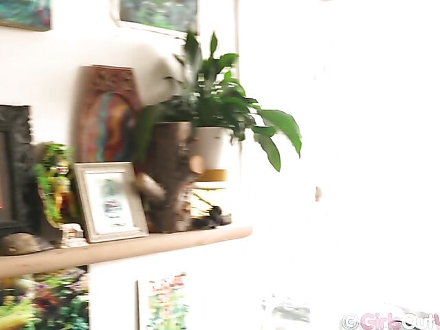 Outdoor masturbation squirt in the garden with big breasted Nio