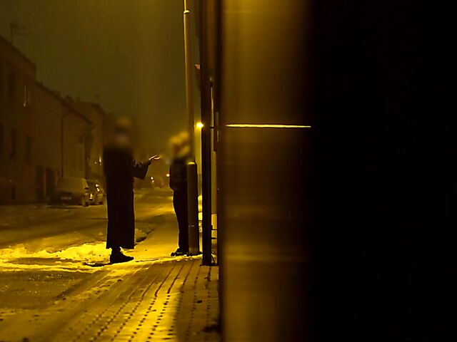 Pickup fuck with a naive slut begging for forgiveness