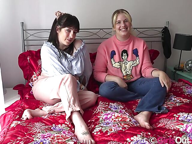 Greta & Katie Gee - Real lesbian couple interview in the nude