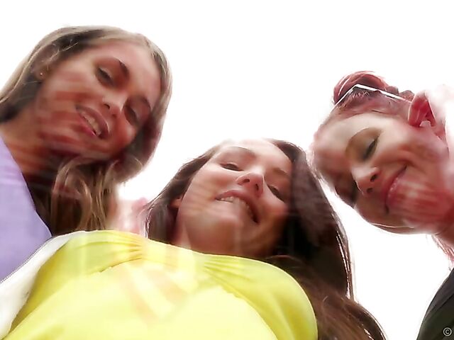 Super cute brunette babe Lola Foxx loves rubbing herself