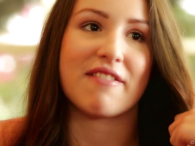 Super cute brunette babe Lola Foxx loves rubbing herself