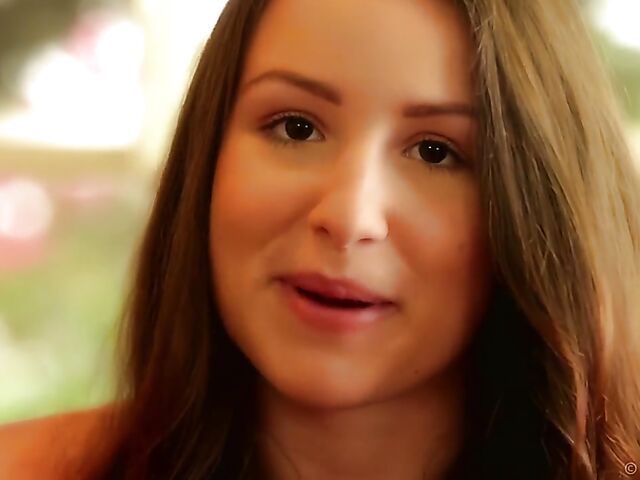 Super cute brunette babe Lola Foxx loves rubbing herself