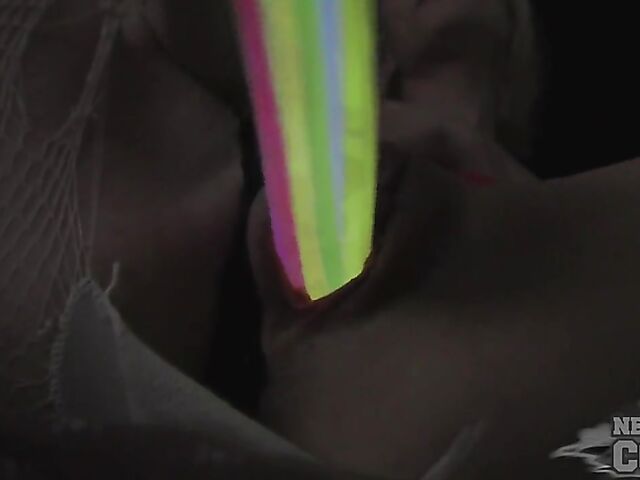 Pussy insertion in pantyhose and panties with Poppy