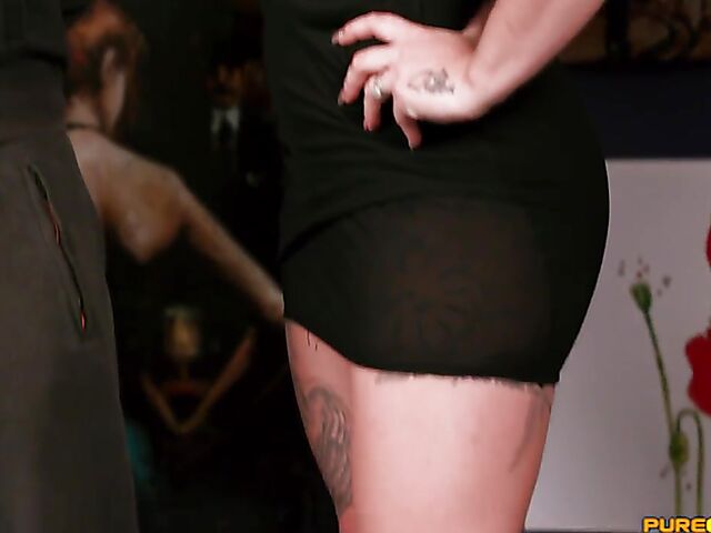 3 ladies CFNM handjob and blowjob with a thief featuring Ellie Louise, Roxi Keogh and Sofia Rex