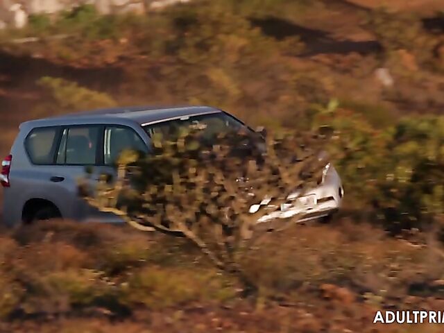 Mea Melone & Nomi - Outdoor threesome with a half-alive