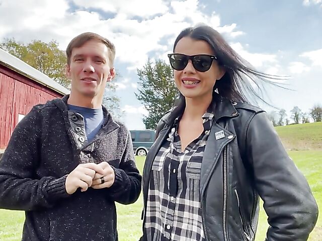 Jason pounds his natural busty girlfriend Nadia