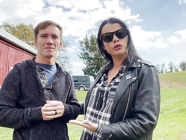 Jason pounds his natural busty girlfriend Nadia