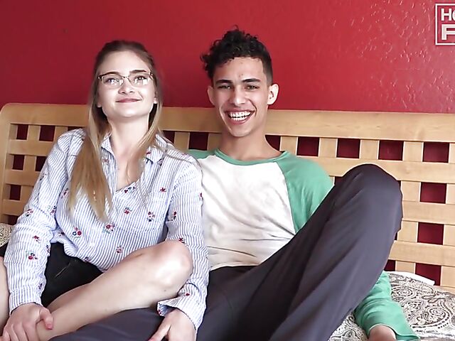 Marc Wallace and his big natural tits girlfriend Savannah Camon are a very hot couple