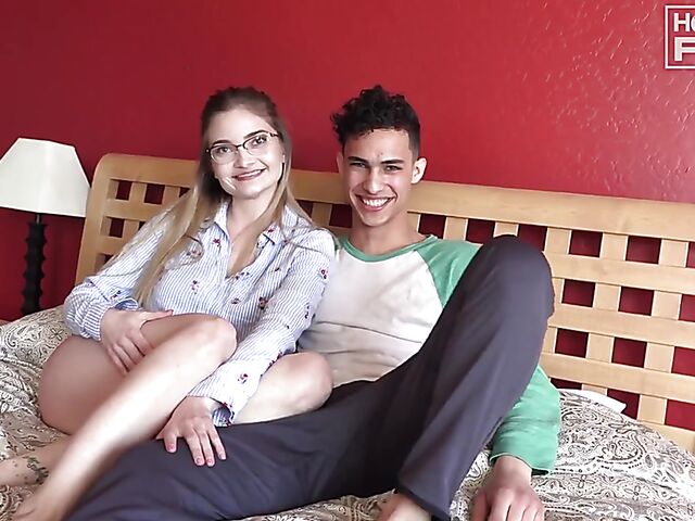 Marc Wallace and his big natural tits girlfriend Savannah Camon are a very hot couple