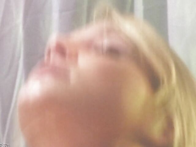 Blonde pornstar Aurora Snow and a long-haired man have a good time