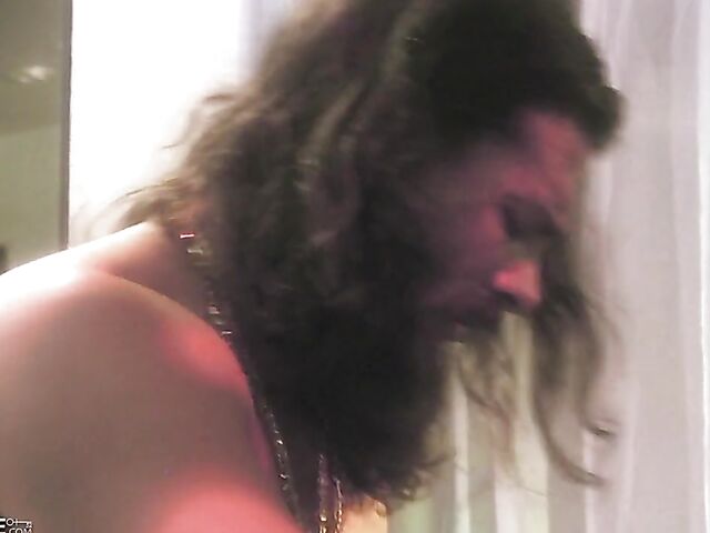 Blonde pornstar Aurora Snow and a long-haired man have a good time