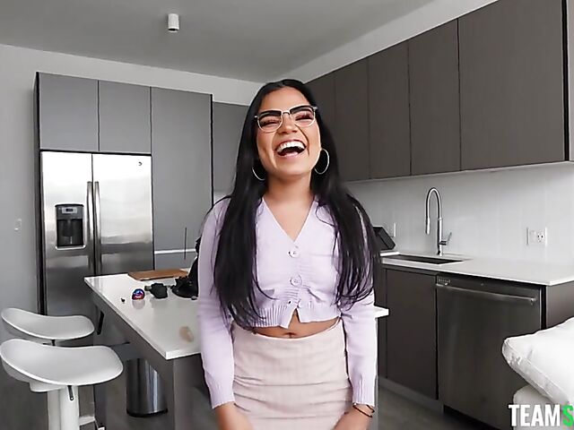 Raven-haired girl with glasses Summer Col gives deepthroat POV