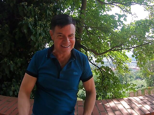 Bad cheerleader threesome POV with Zuzu Sweet