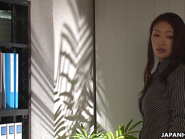 Reiko Kobayakawa - Big tits Japanese secretary in pantyhose gets vibrated in the office