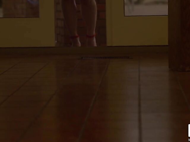 Passionate sex at the mansion with classy babe Skylar Snow