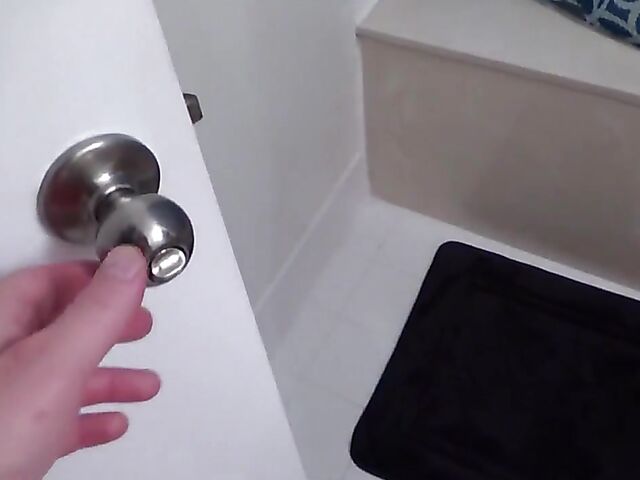 Parker Swayze & Bambi - Mom and daughter threesome yoga sex