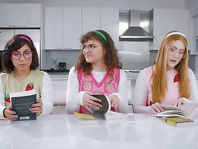 1 cock for 3 girls featuring Ozzy Sparx, Harper Red and Naudi Nala