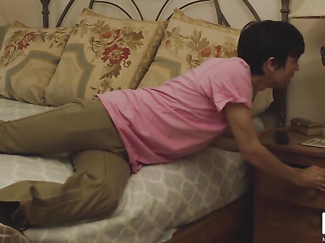 Young blonde cosplay babe Braylin Bailey gets real and fucks a boy