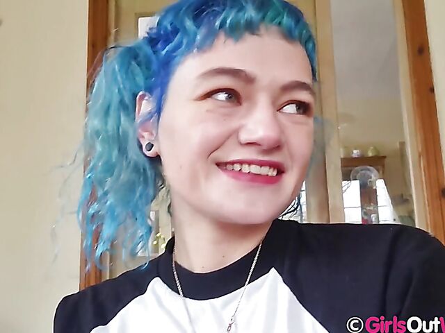 Hairy pussy masturbation at home with blue-haired Dodi