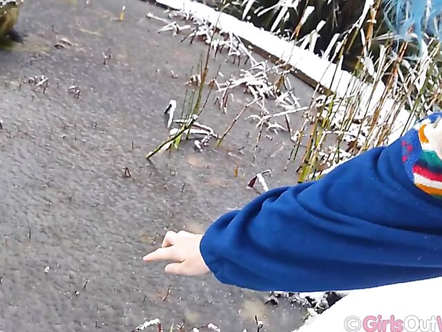 Hairy pussy masturbation at home with blue-haired Dodi