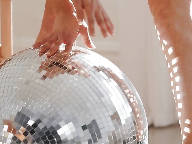 Mona Azar - MILF natural tits and sweet ass exposed