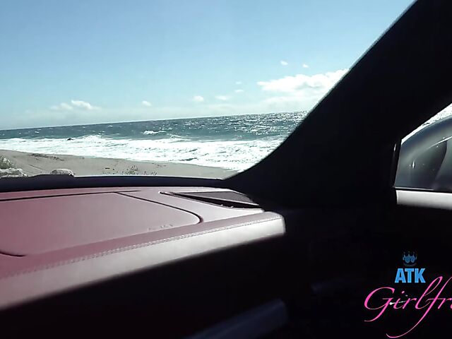 Virtual Malibu vacation with exotic filipina teen Gia Di Bella