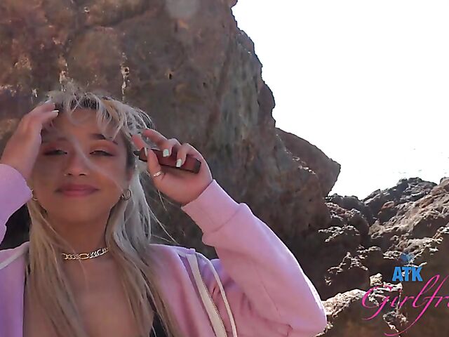 Virtual Malibu vacation with exotic filipina teen Gia Di Bella