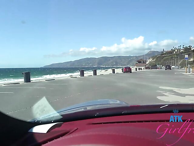 Virtual Malibu vacation with exotic filipina teen Gia Di Bella